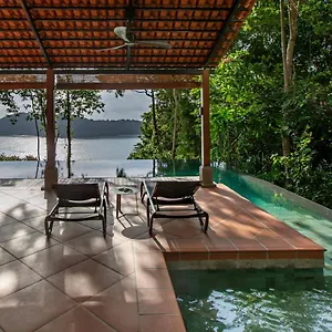Ambong Pool - Private Pool Pantai Cenang (Langkawi)